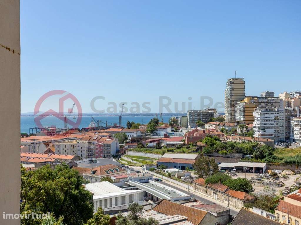 Apartamento T2 dúplex com vista rio, no Beato em Lisboa - Grande imagem: 2/43