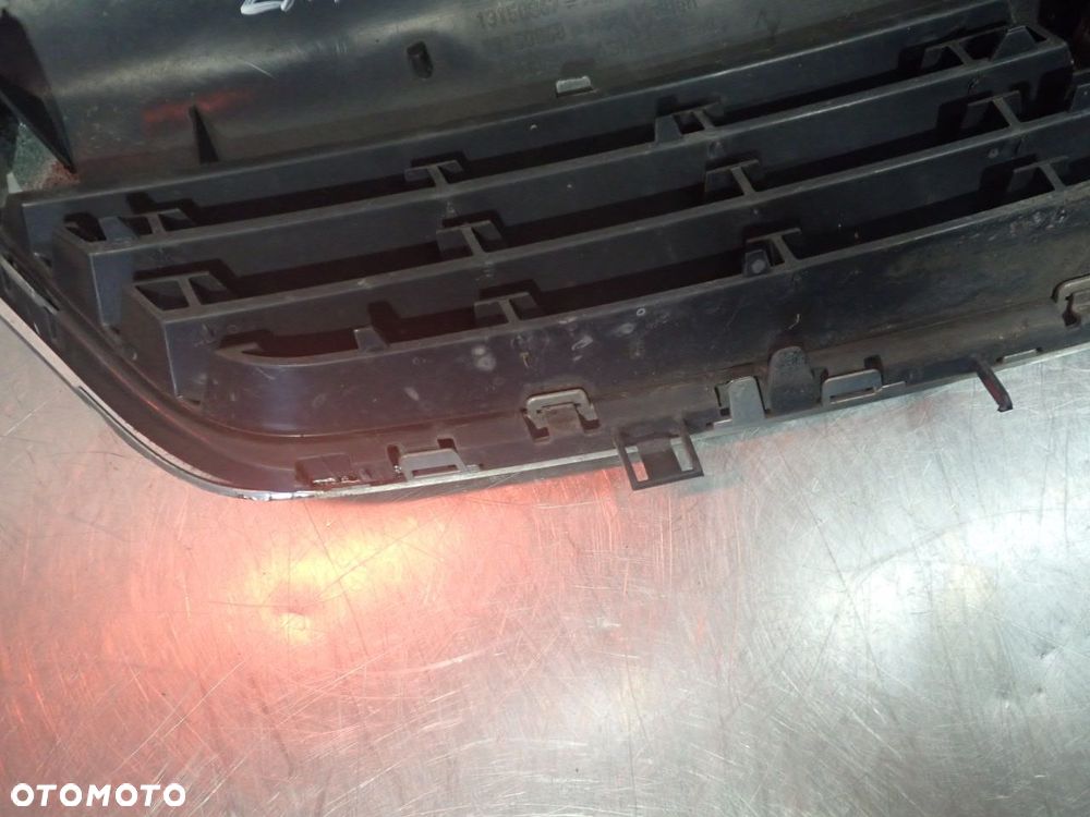 GRILL ATRAPA OPEL ZAFIRA B 13136136 - 12