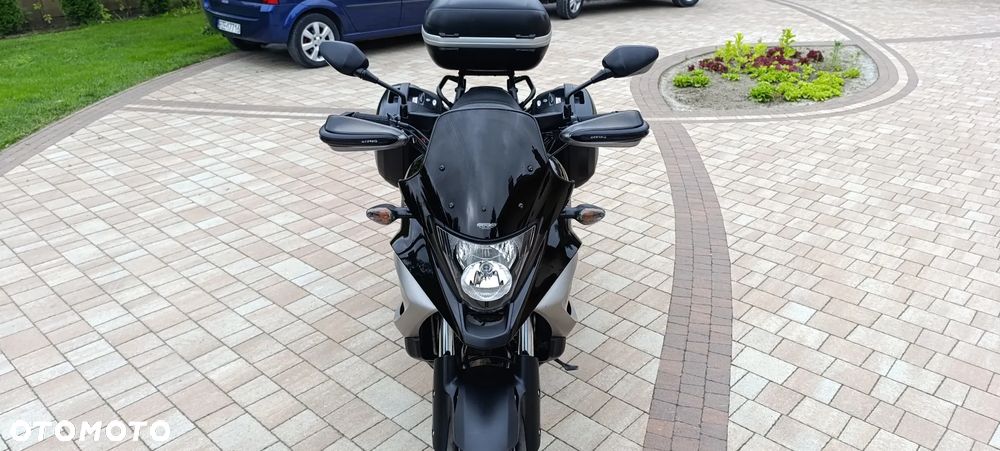 Honda VFR - 7