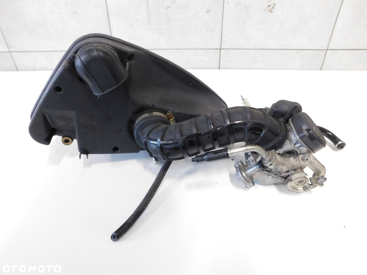 PIAGGIO LIBERTY 50 4T GAŹNIK  FILTR POWIETRZA AIRBOX - 4
