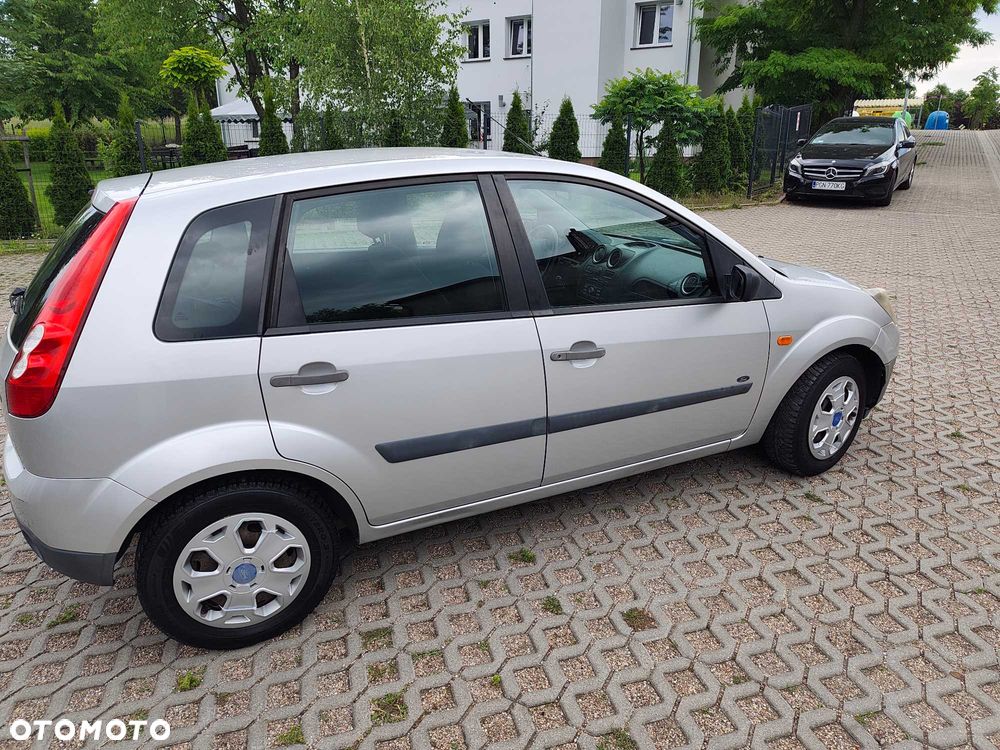 Ford Inny - 4