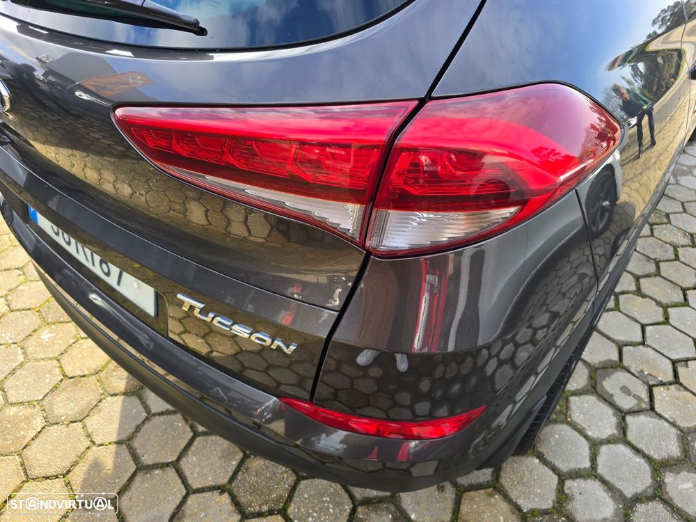 Hyundai Tucson 1.7 CRDi Executive - 14