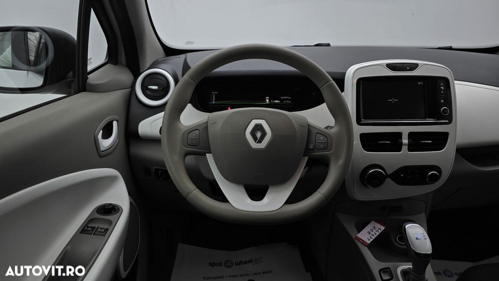 Renault ZOE - 16
