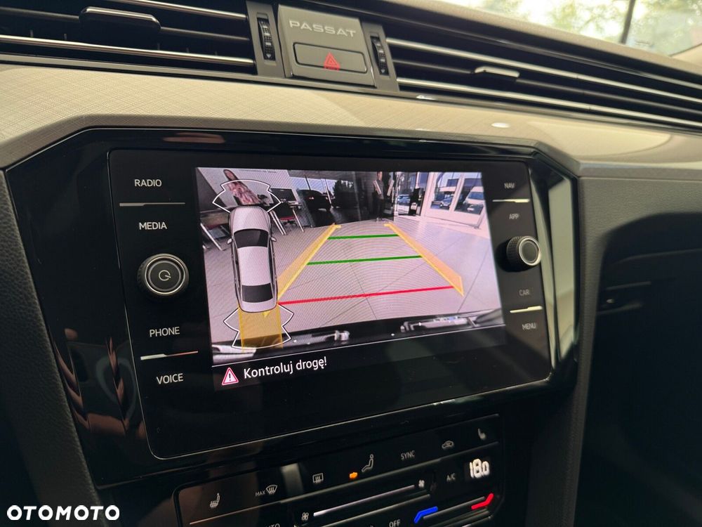 Volkswagen Passat 2.0 TDI EVO Business DSG - 37