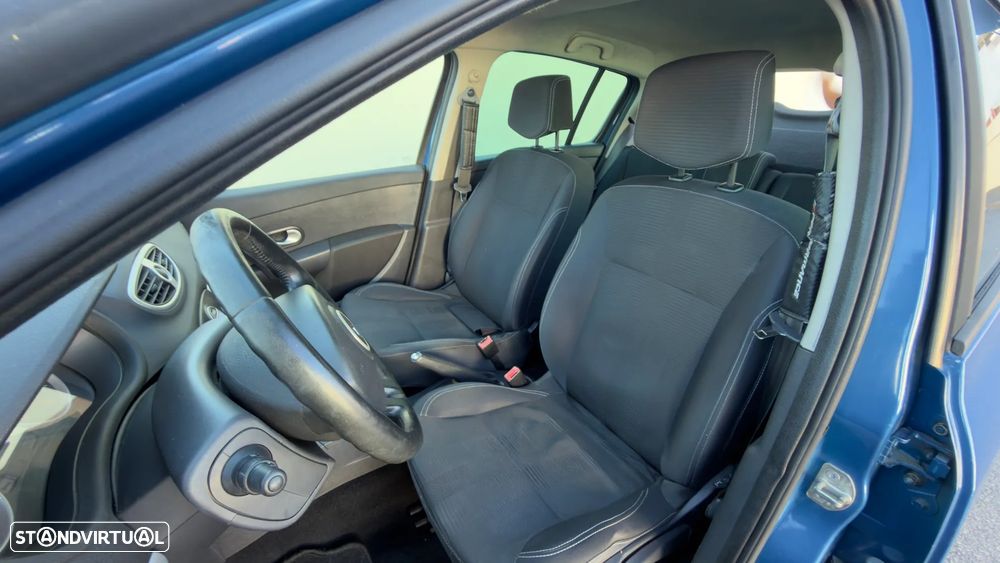 Renault Clio 1.5 dCi Confort 89g - 11