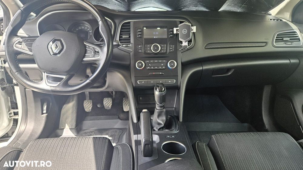 Renault Megane ENERGY dCi Zen - 12
