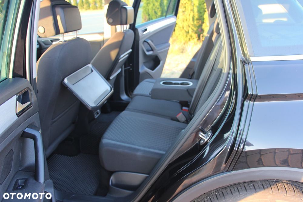 Volkswagen Tiguan - 13