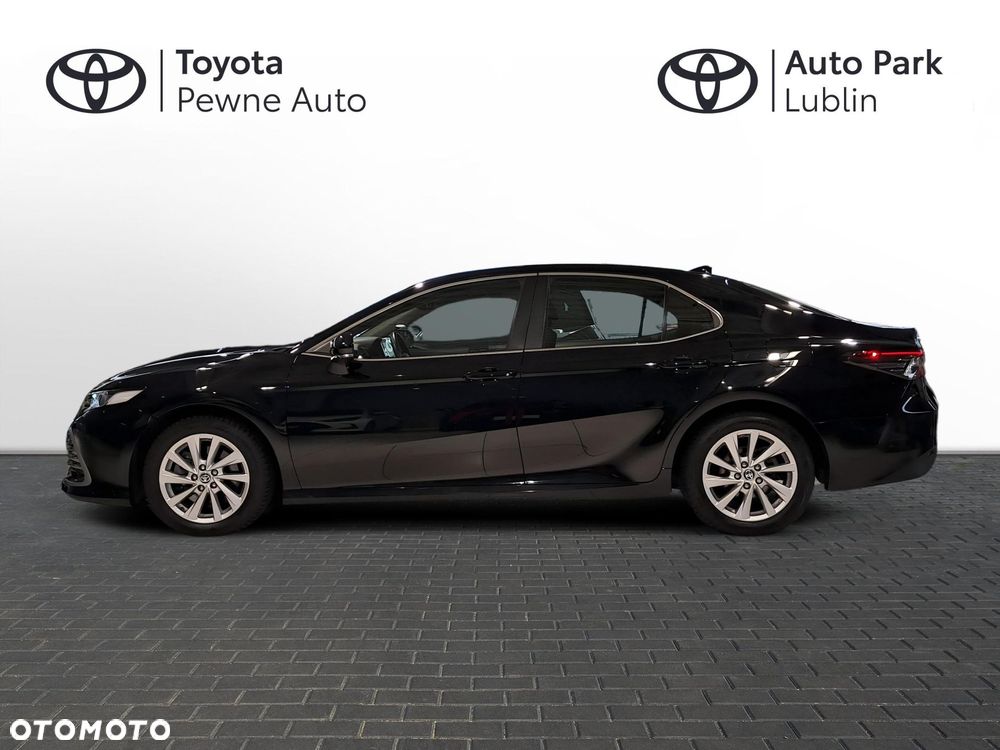 Toyota Camry - 2