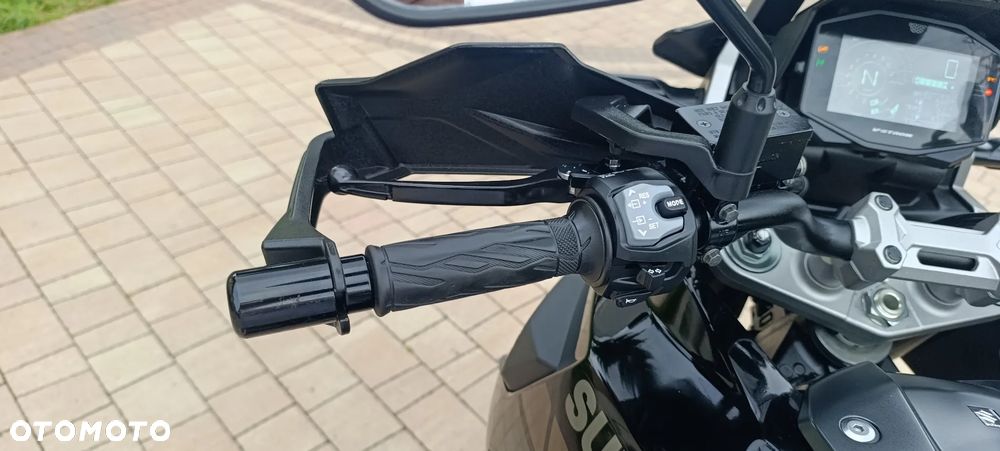 Suzuki V-STROM - 13