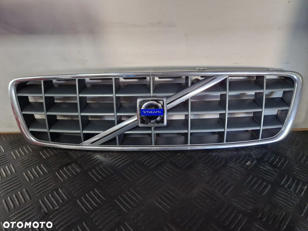 VOLVO XC70 I LIFT 04-07  GRILL ATRAPA CHŁODNICY ORYGINAŁ - 1