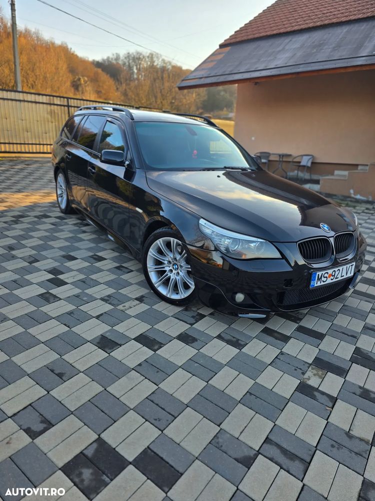 BMW Seria 5 520d Touring - 2