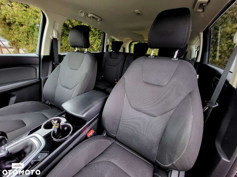 Ford S-Max - 35