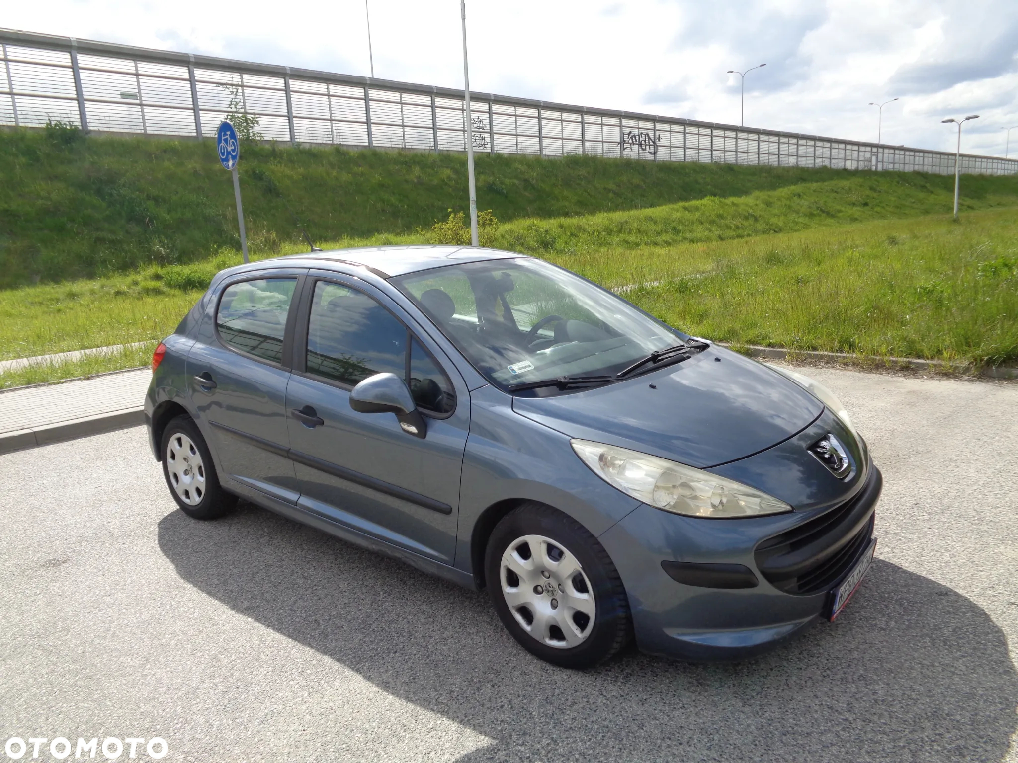 Peugeot 207 1.4 Presence - 2