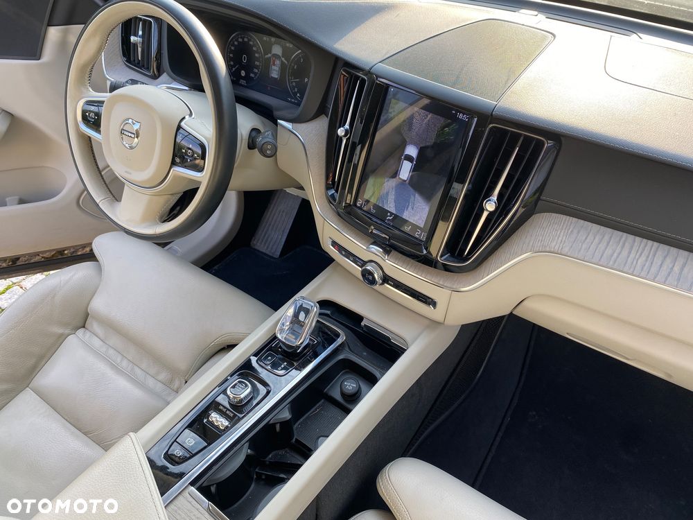 Volvo XC 60 B5 B AWD Inscription - 13