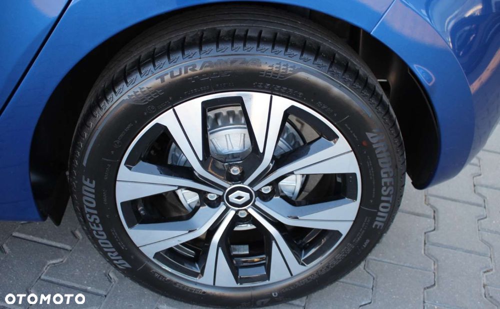 Renault Clio - 8