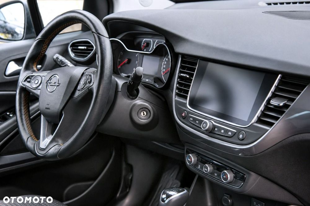 Opel Crossland X - 10