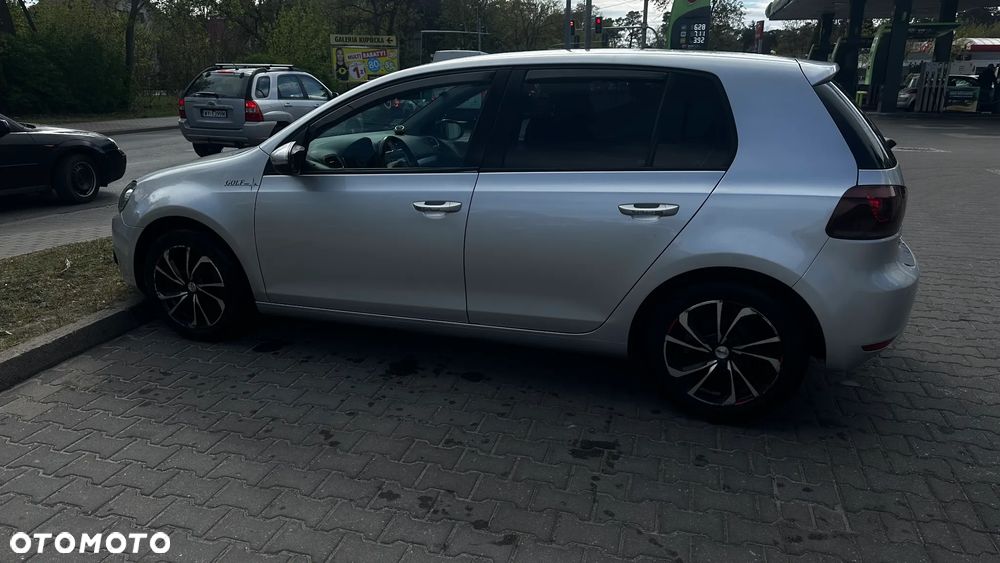 Volkswagen Golf - 5