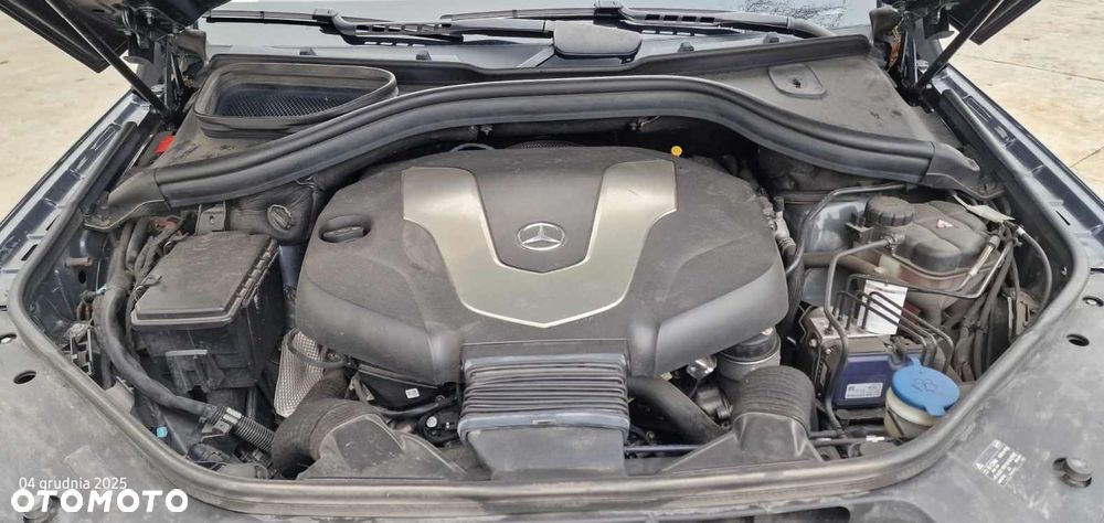 Mercedes-Benz GLE - 12