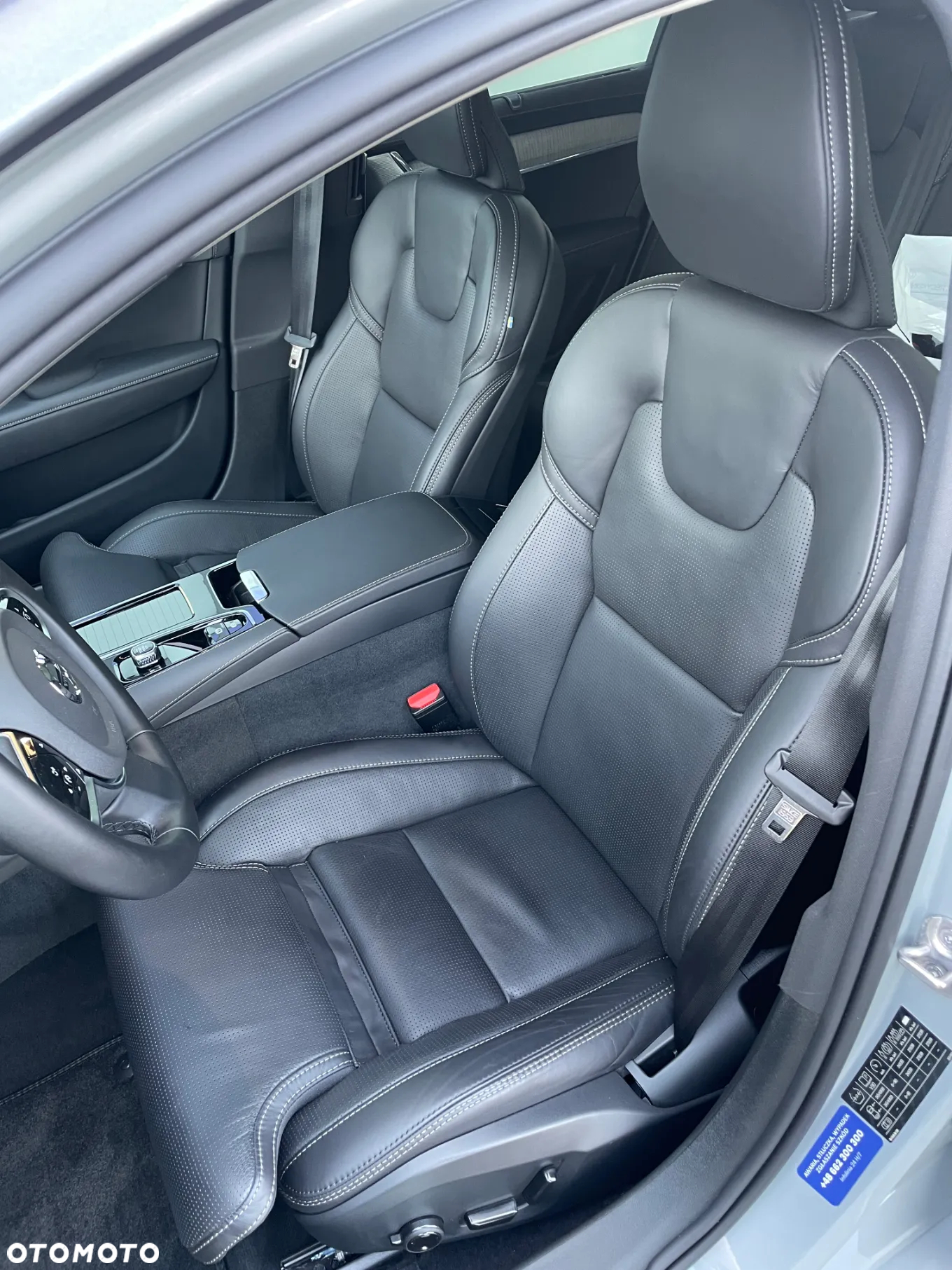 Volvo V90 T8 AWD Plug-In Hybrid Ultra Bright - 11
