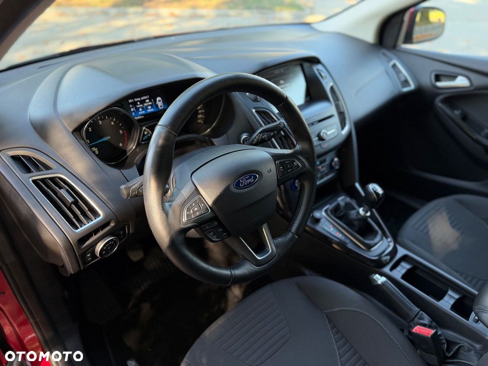 Ford Focus 1.5 TDCi DPF Start-Stopp-System Titanium - 15