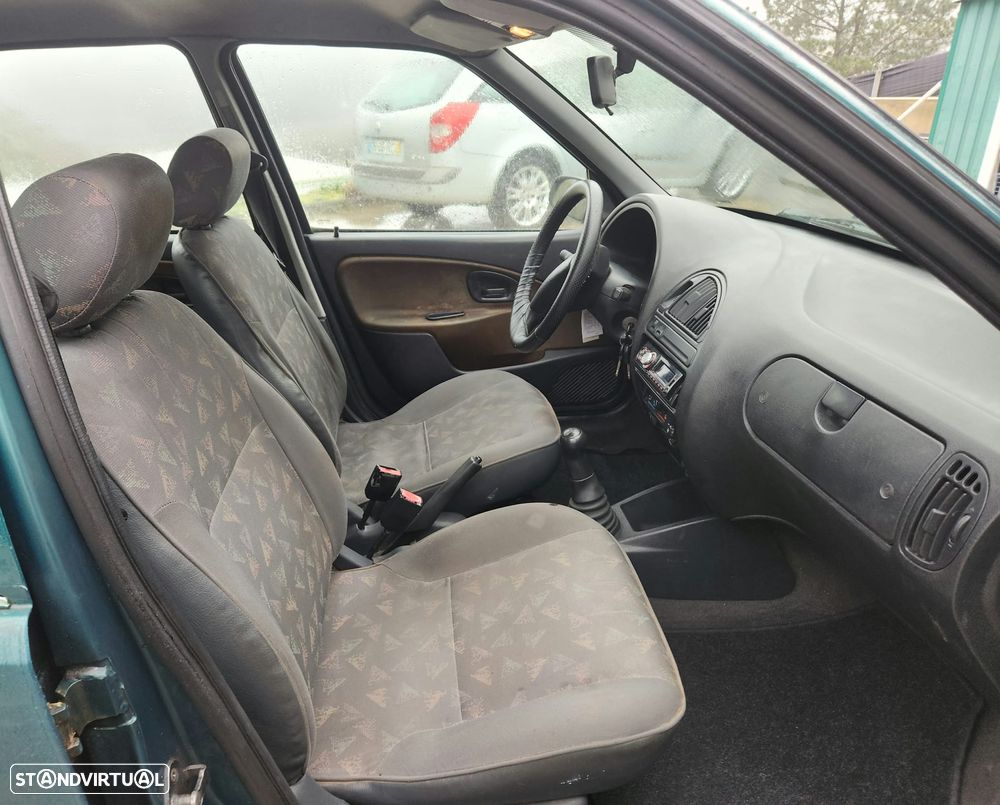 Citroën Saxo 1.0i First - 11