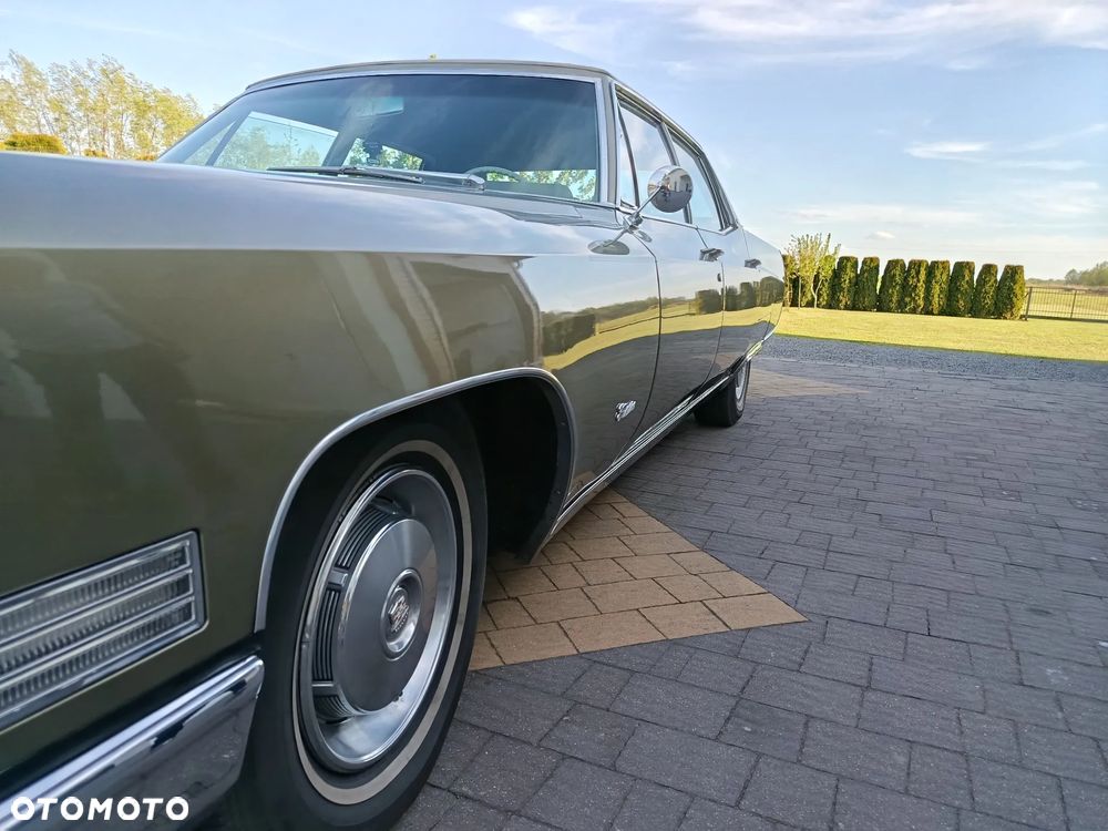 Cadillac Deville - 6