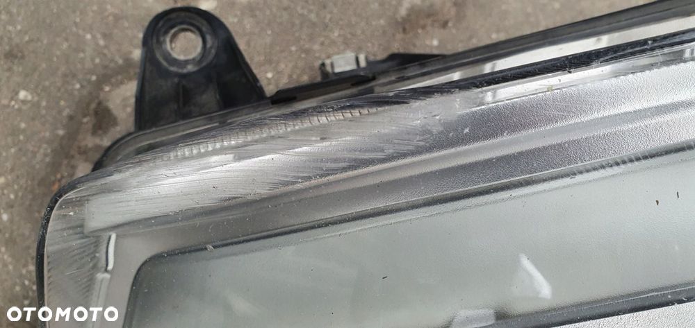 VOLVO FH4 LAMPA LEWA BI XENON 21221138 - 4