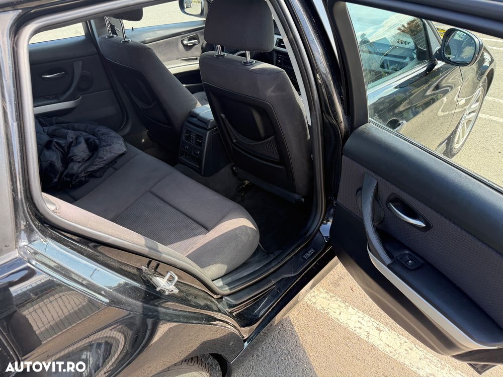 BMW 3 Series 2010 — imagine 6