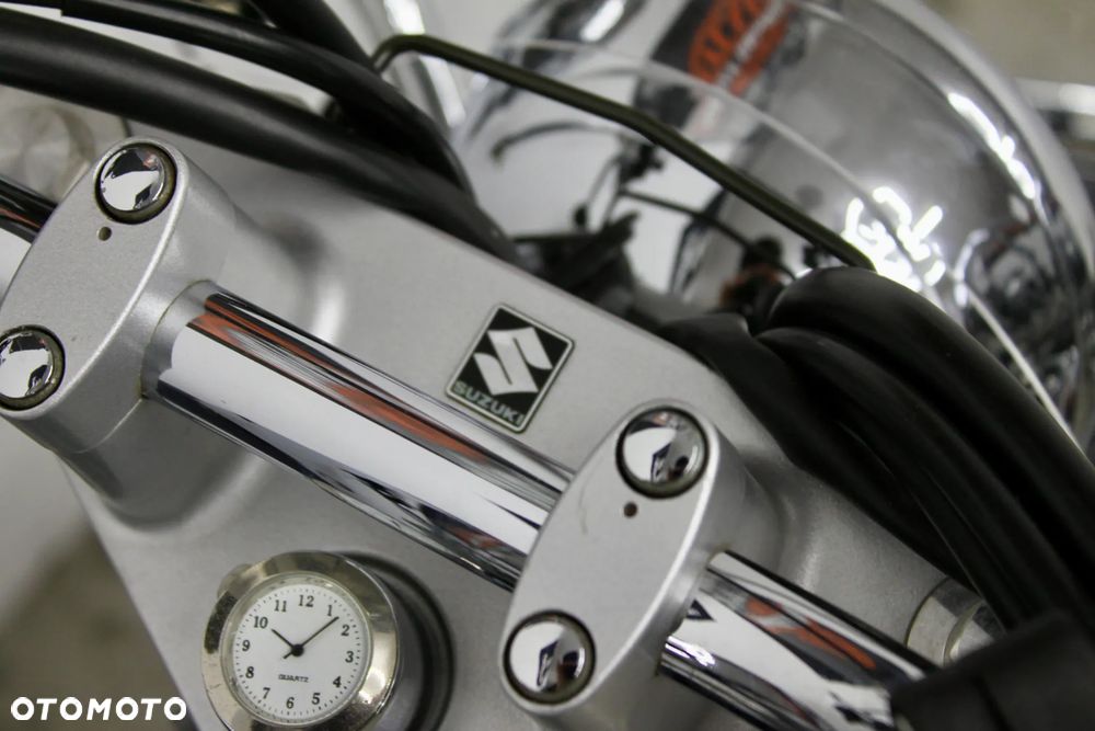 Suzuki Intruder - 33