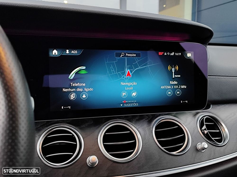 Mercedes-Benz E 300 de AMG Line - 25