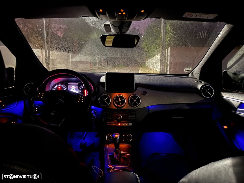 Mercedes-Benz B 180 CDI Urban - 18