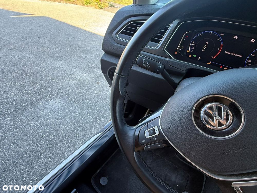 Volkswagen T-Roc 2.0 TDI SCR 4MOTION DSG R-Line - 17