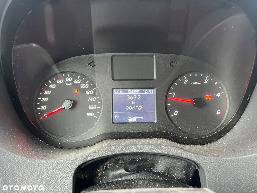 Mercedes-Benz Sprinter - 10