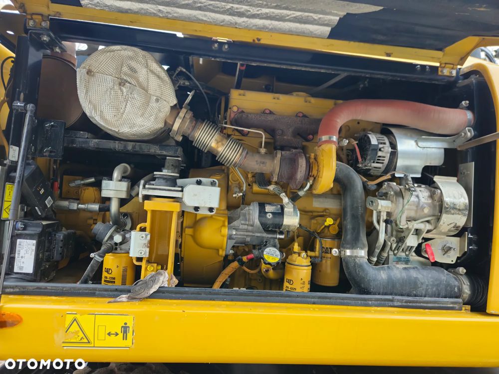 Caterpillar 313 D - 16