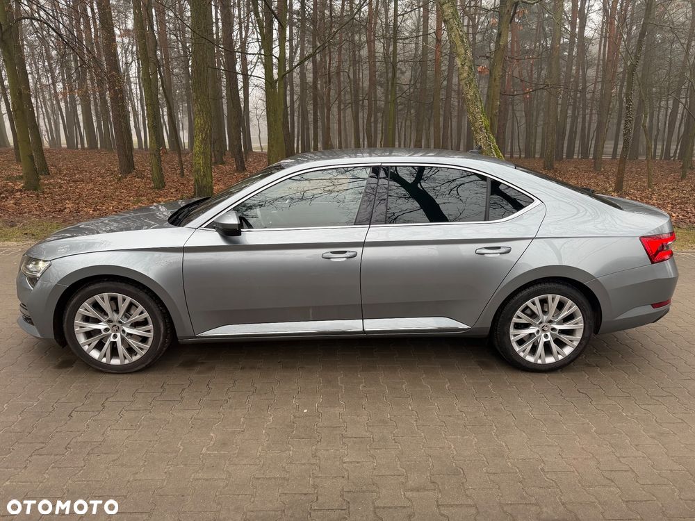 Skoda Superb 2.0 TSI 4x4 L&K DSG - 9
