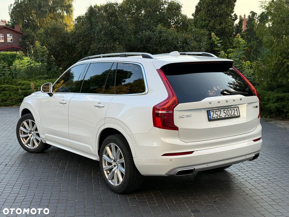 Volvo XC 90 T5 AWD Momentum - 11