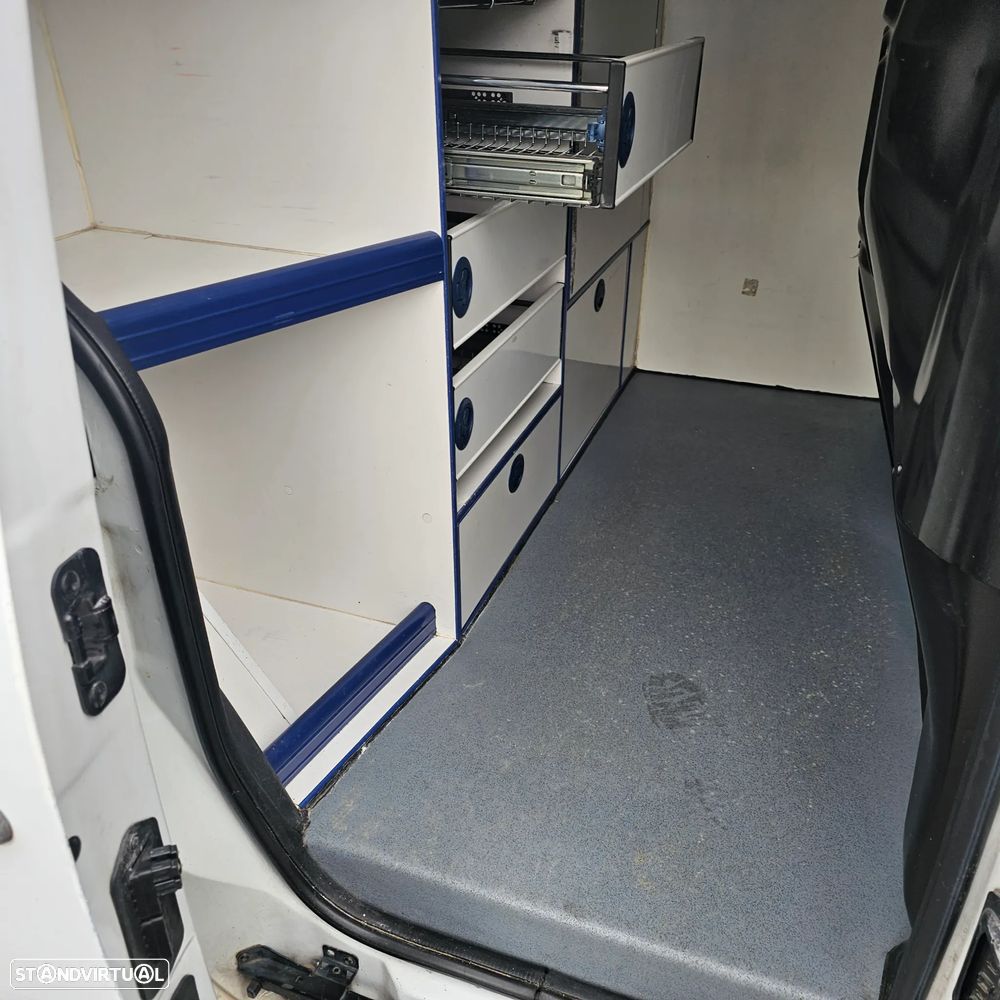 Renault Kangoo 3lug isótermica - 13