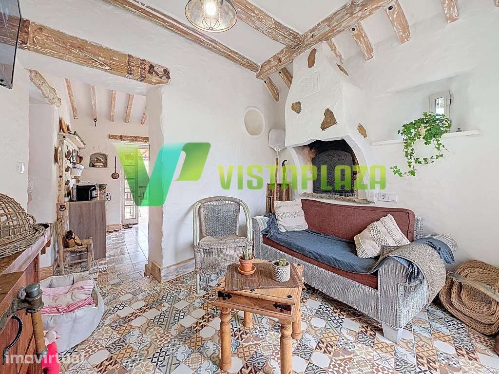 Moradia T3 com Piscina Totalmente Reabilitada, Loule - Alte - Algarve - Grande imagem: 2/51