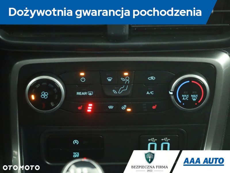 Ford EcoSport - 12