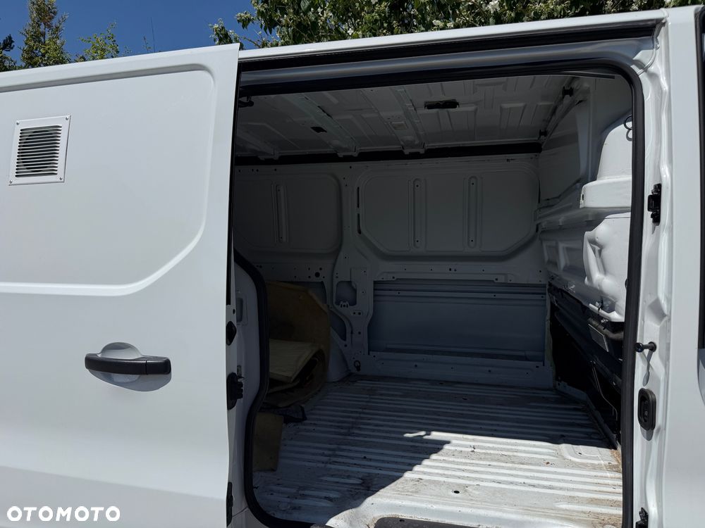 Renault trafić - 11
