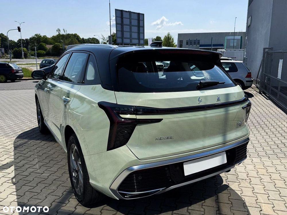 Hongqi HS3 - 5
