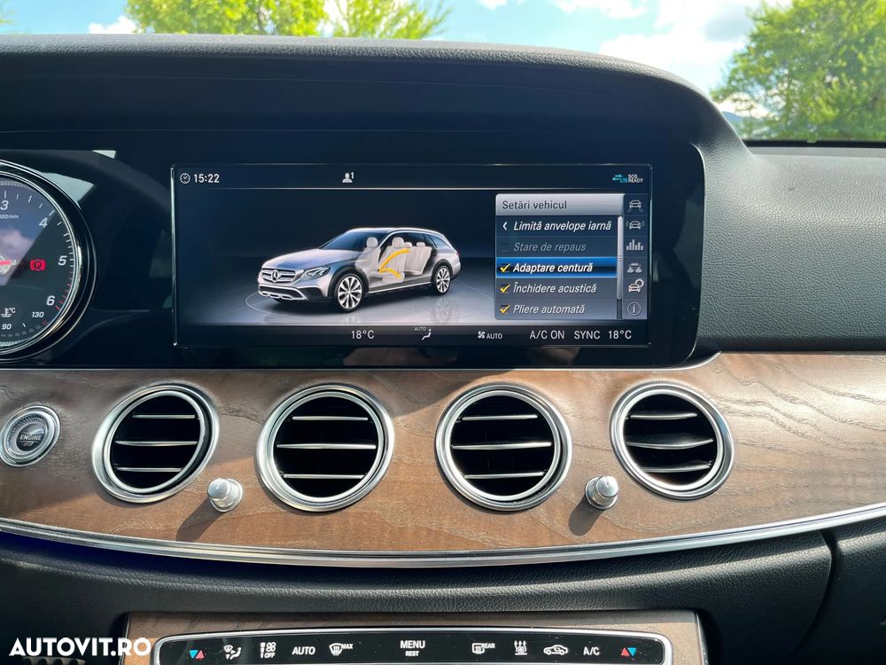 Mercedes-Benz E 220 d T-Modell 4MATIC Aut - 28