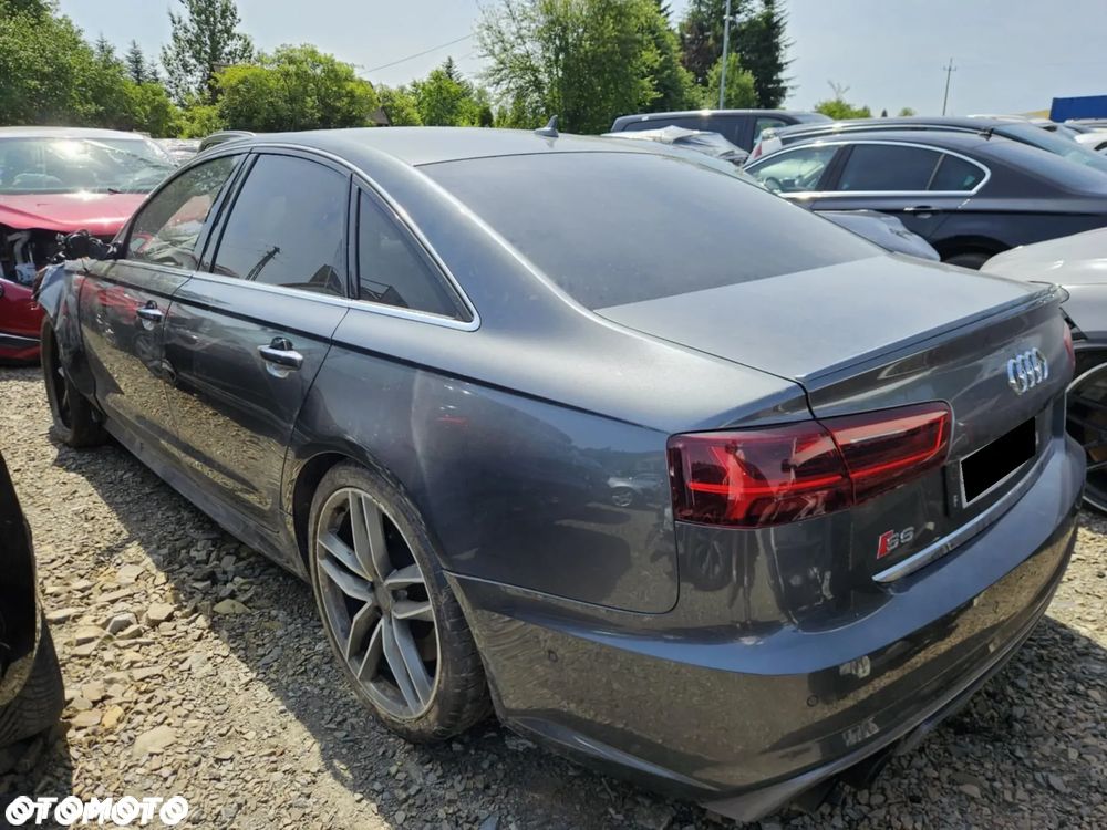 Audi S6 Limousine - 1