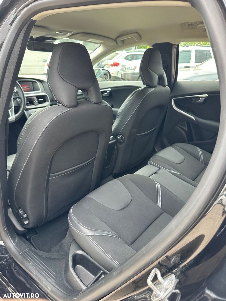 Volvo V40 D2 Aut. Summum - 14