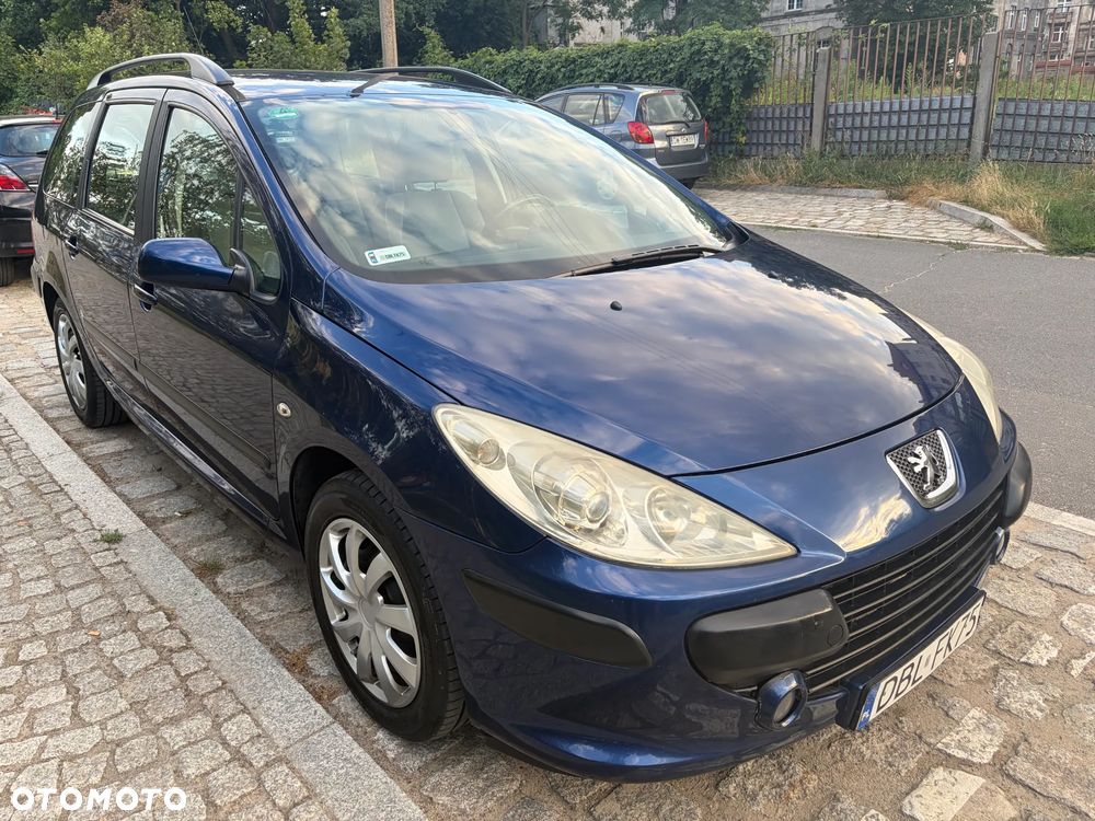 Peugeot 307 - 1