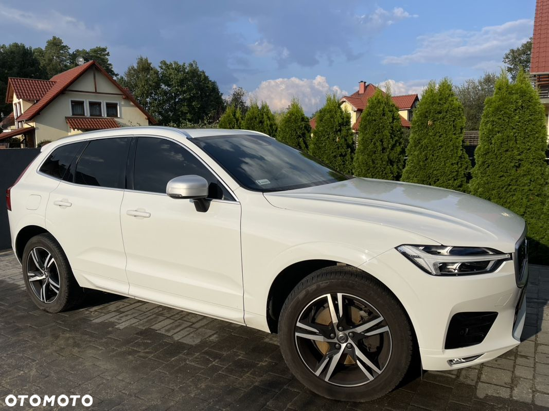 Volvo XC 60 T5 AWD R-Design - 2