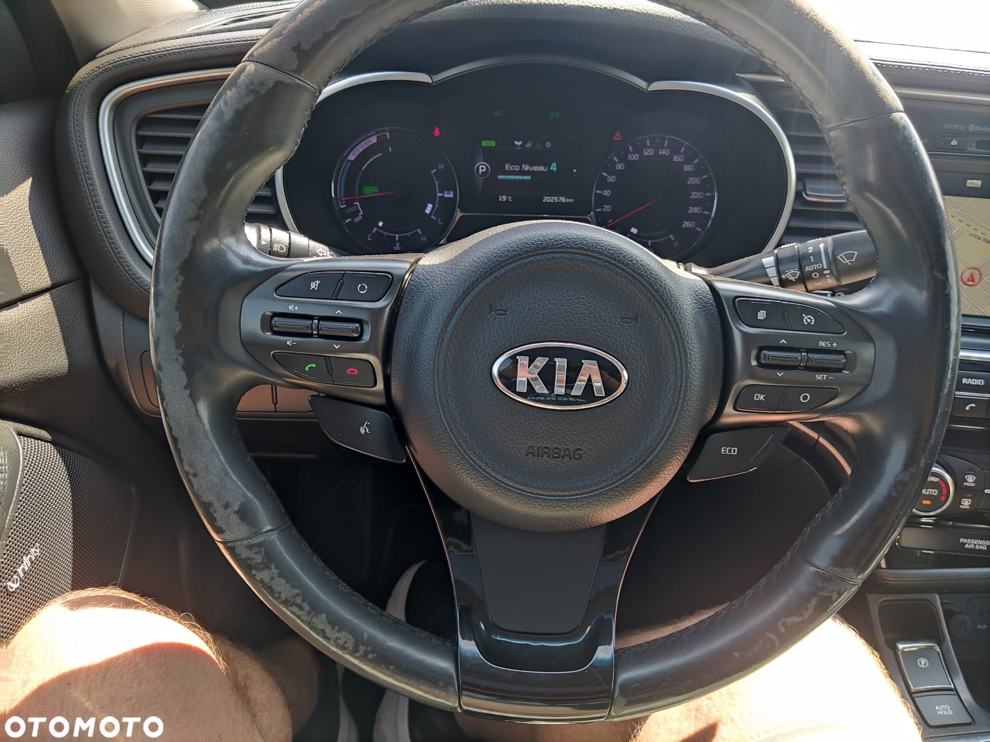 Kia Optima 2.0 CVVT Hybrid Attract - 23