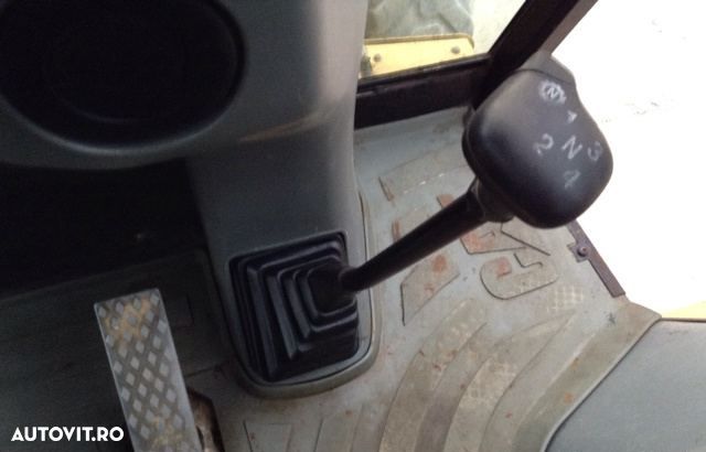 Caterpillar 428D - 11