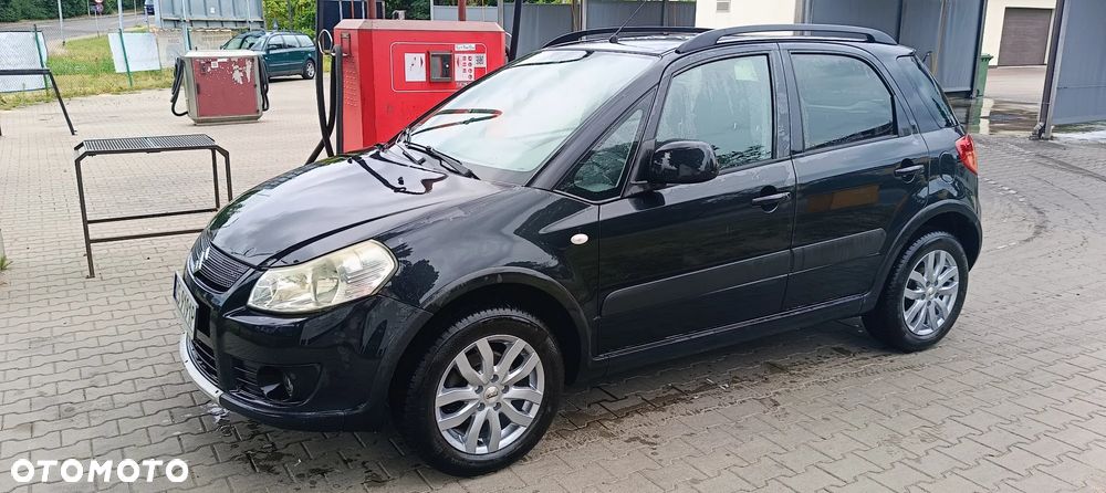 Suzuki SX4 1.6 GS / Premium 4WD - 1