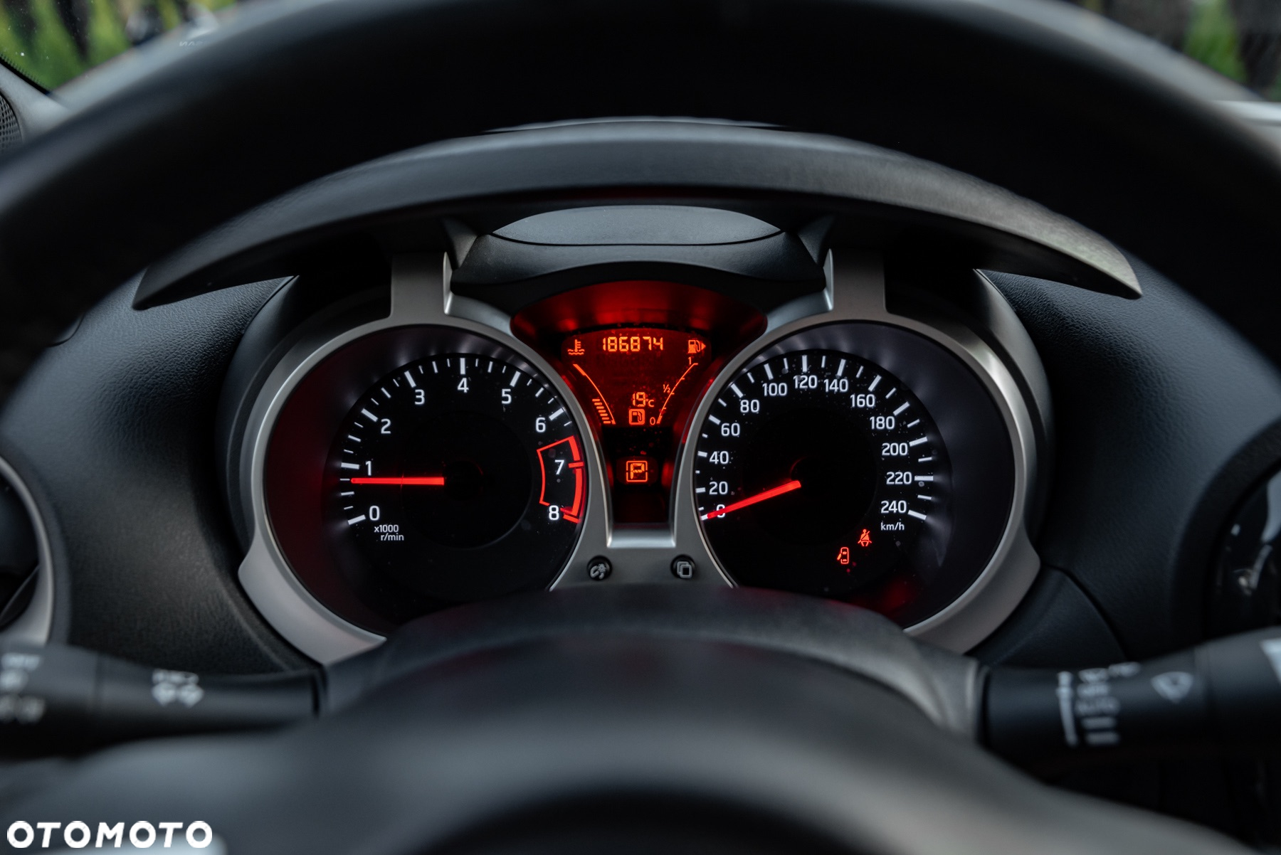 Nissan Juke 1.6 T Tekna 4x4 - 28